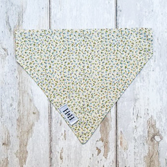 HETTY AND HUXLEY CREAM AND BLUE FLORAL BANDANA MEDIUM