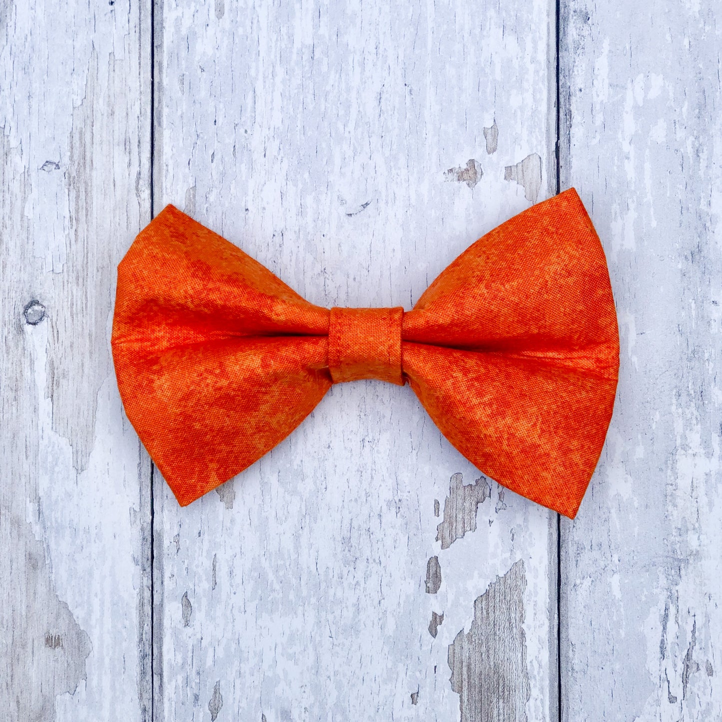 HETTY AND HUXLEY ORANGE FIRE LARGE BOW TIE