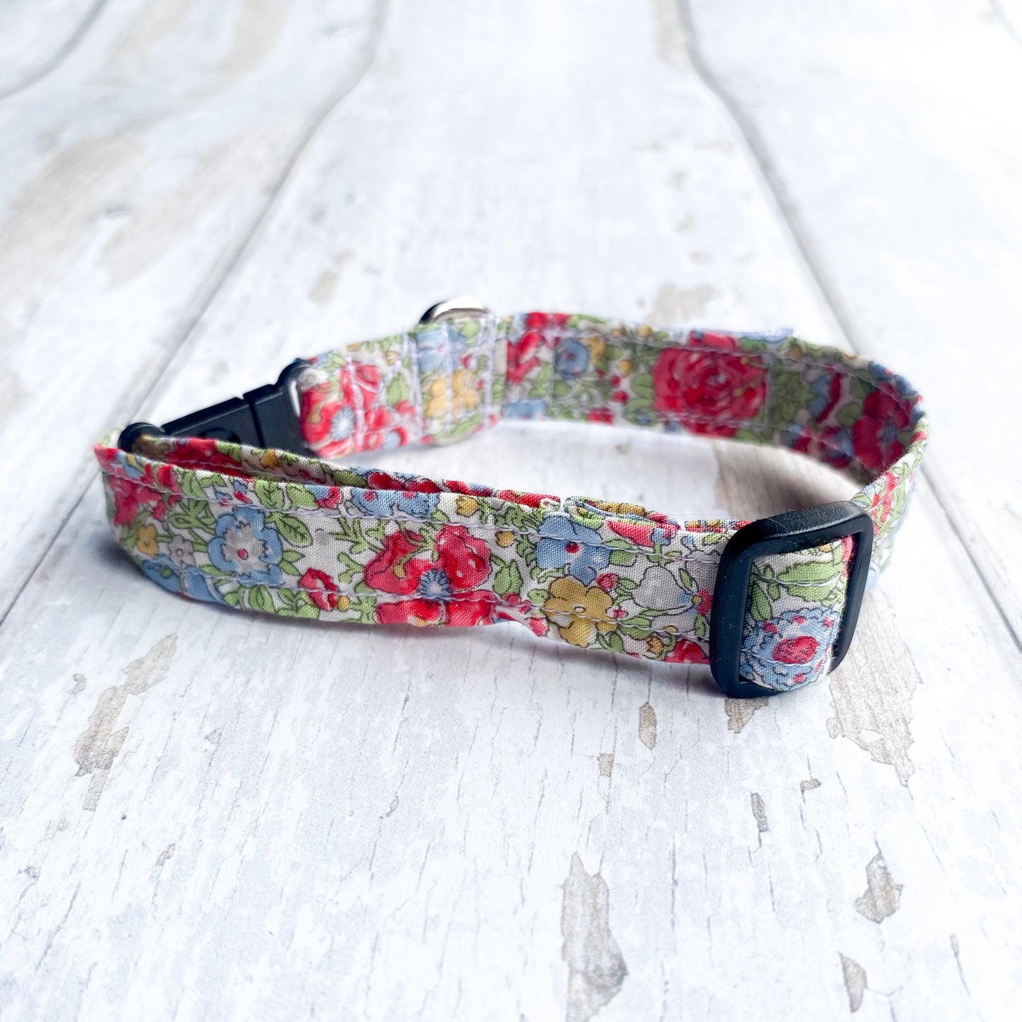 HETTY AND HUXLEY LIBERTY FLORAL CAT COLLAR