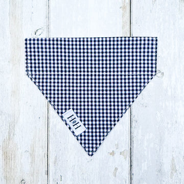 HETTY AND HUXLEY NAVY GINGHAM BANDANA SMALL