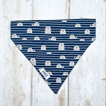 HETTY AND HUXLEY NAVY OTTER BANDANA LARGE