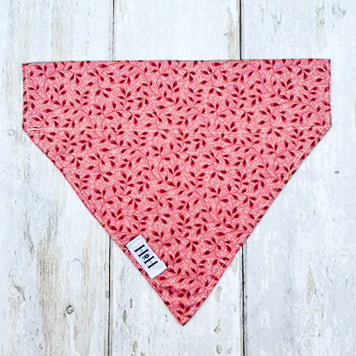 HETTY AND HUXLEY PINK WITH RED LEAVES BANDANA LARGE