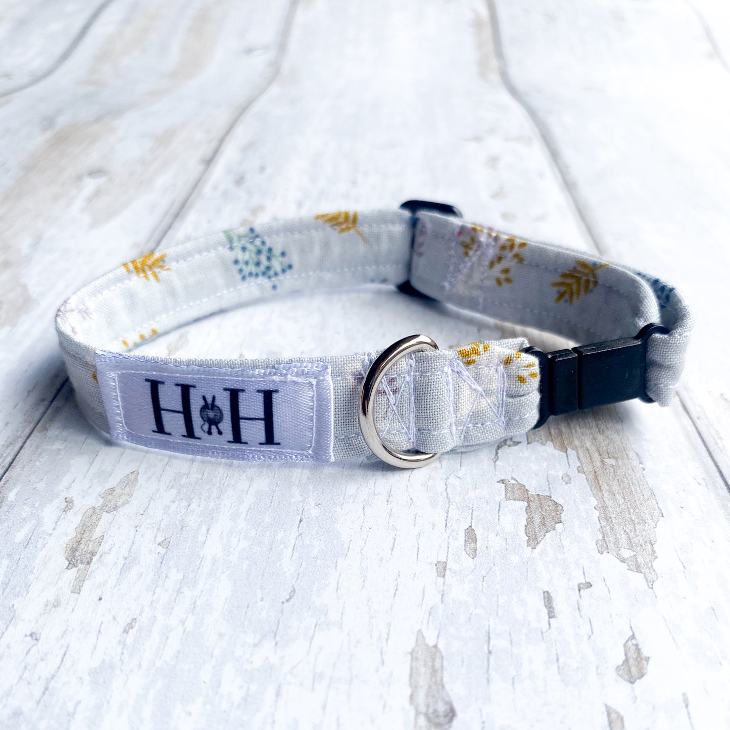 HETTY AND HUXLEY SPRING SPRIGS CAT COLLAR