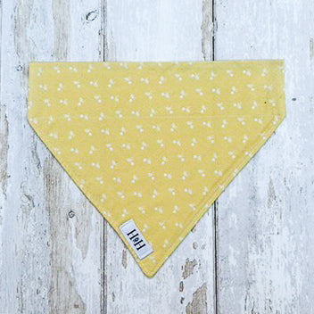 HETTY AND HUXLEY YELLOW DAFFODIL BANDANA LARGE